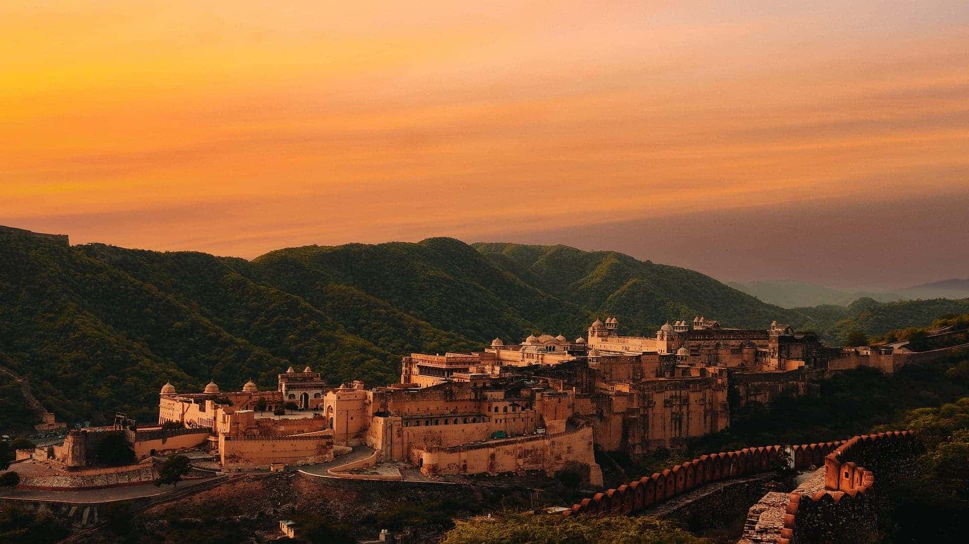 Happy travellers in Rajasthan