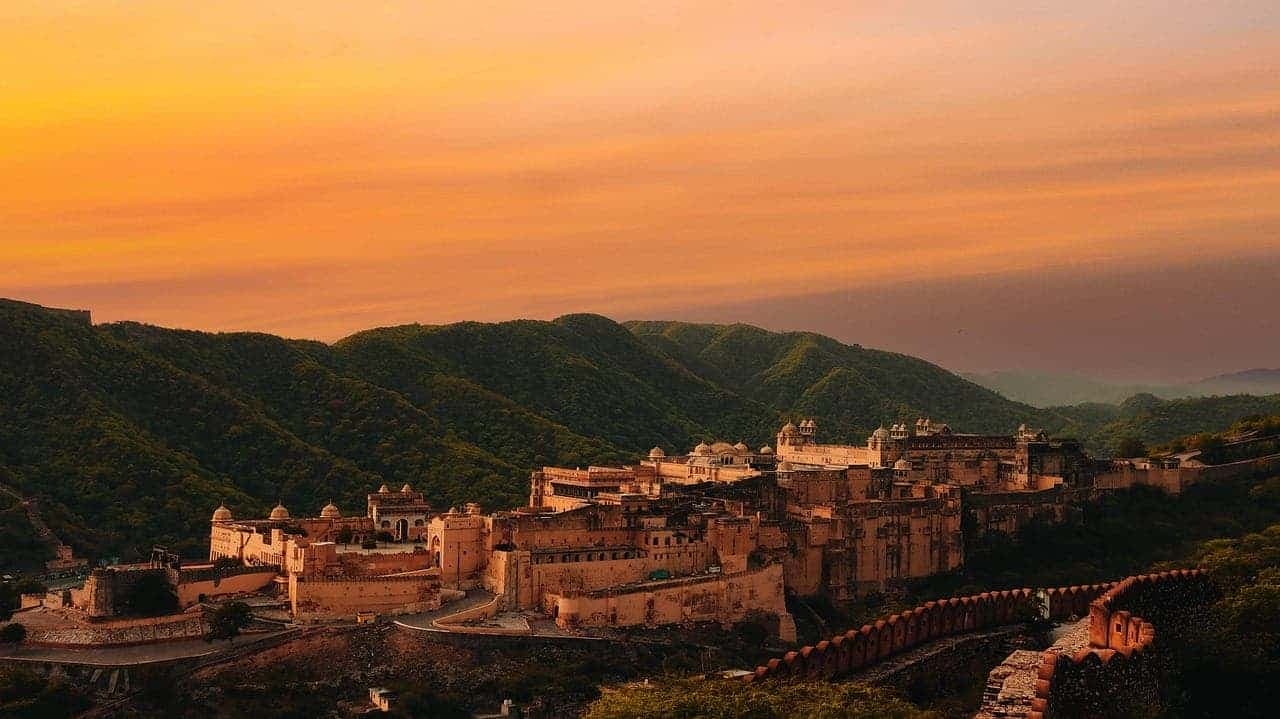 6 Days Jaipur, Ajmer, Pushkar, Chittorgarh & Udaipur Tour Package – Discover Rajasthan's Heritage, Culture & Romance